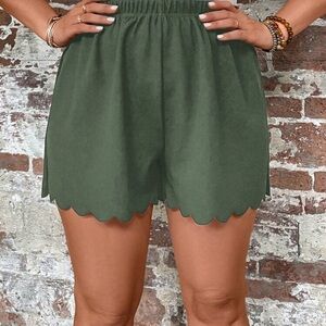 SHEIN Set of 2 Scalloped Shorts 2XL